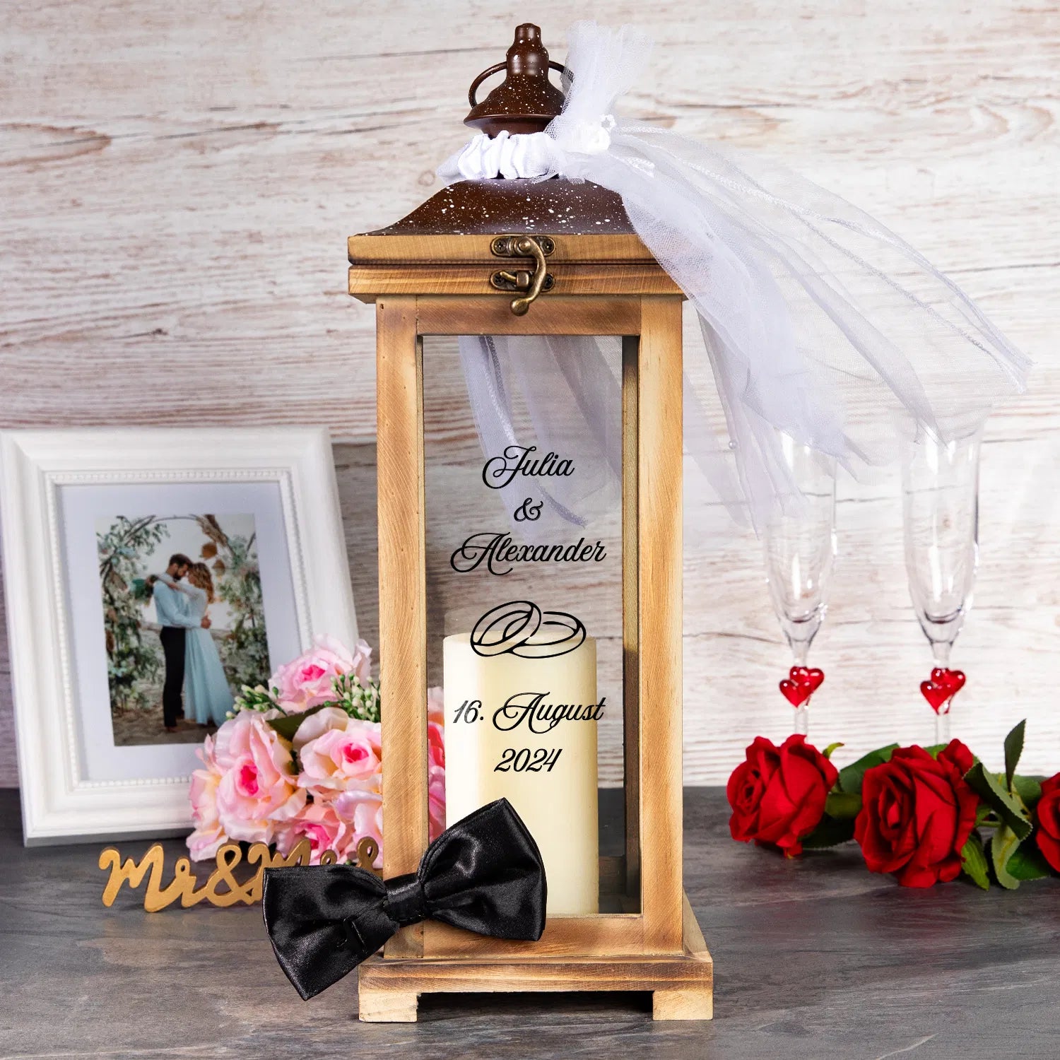 Hochzeitslaterne im Landhausstil mit Namensdruck als Hochzeitsgeschenk oder Geschenk zum Jahrestag