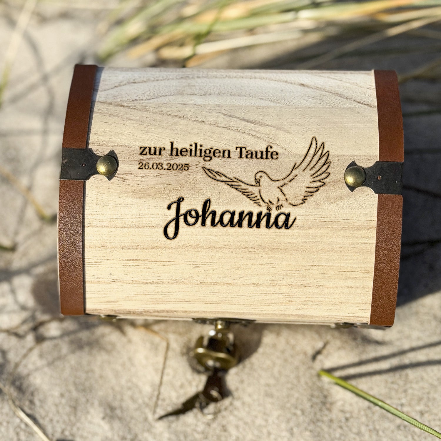 Schatztruhe zur Taufe mit Gravur